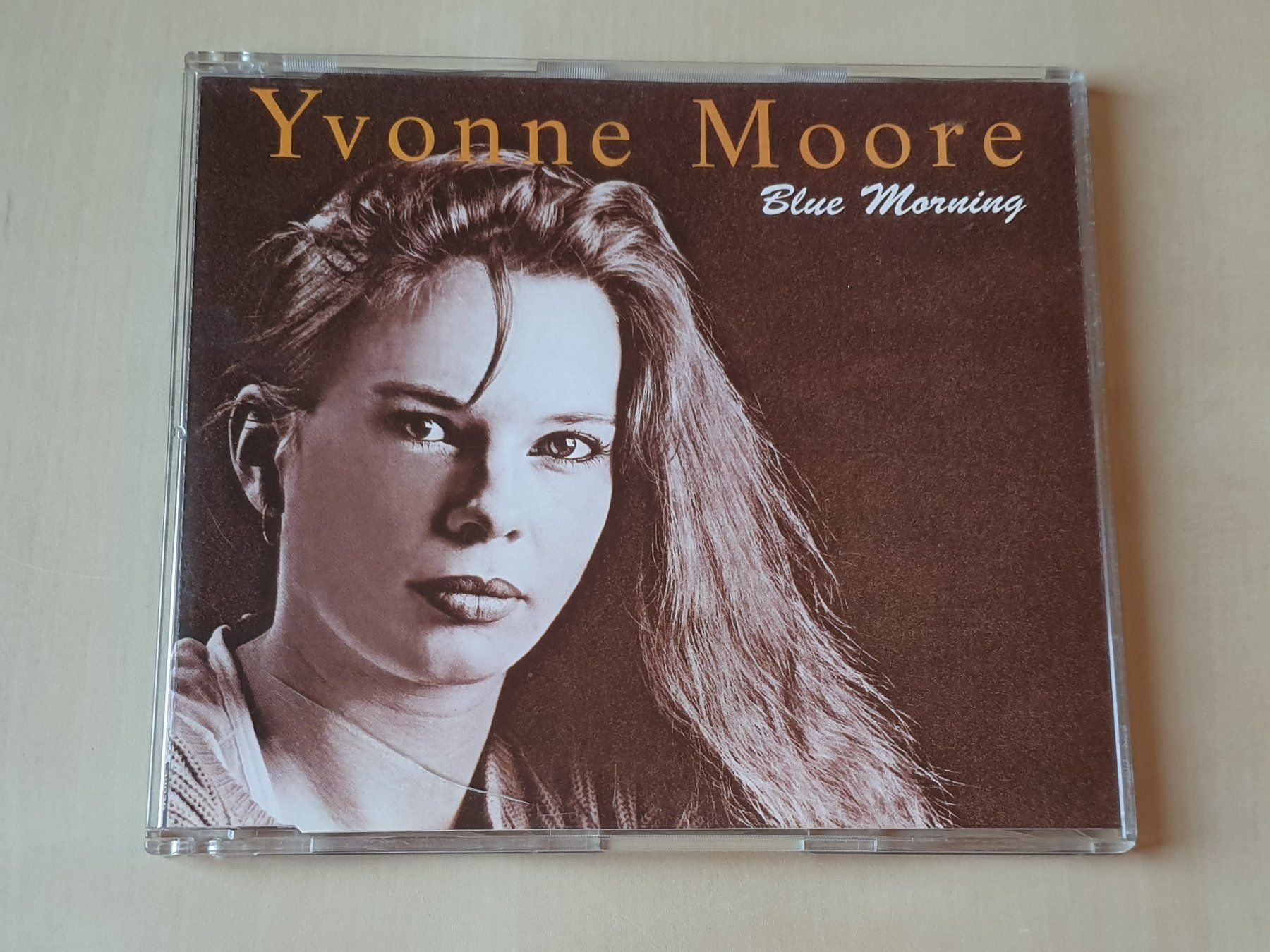 CDs: Yvonne Moore Blue Morning – Gebraucht aus Stansstad von collectorsshop