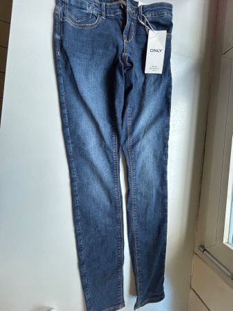 Damenjeans Grösse 26/32 dunkelblau Neu