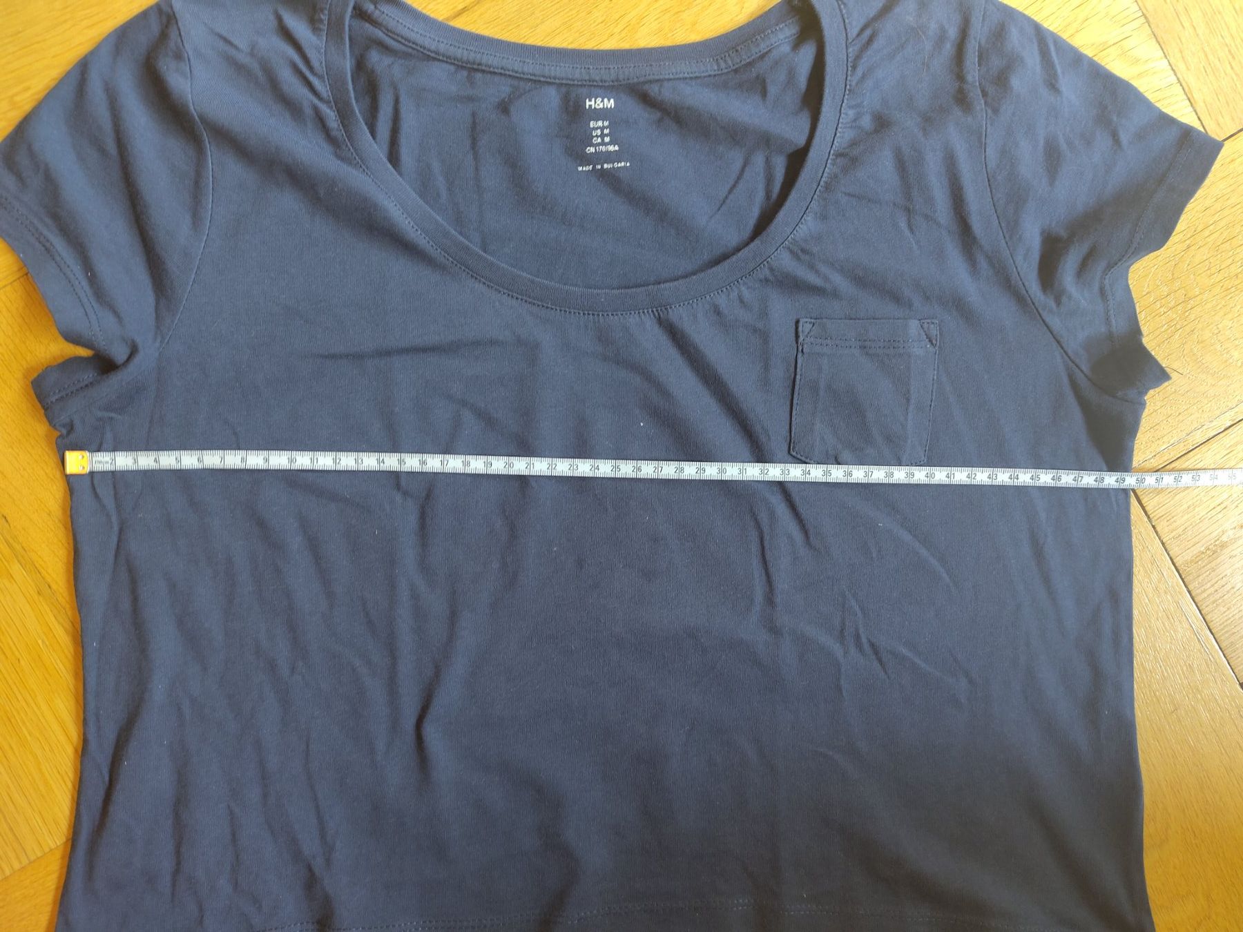 H&M T-shirt: T-Shirt – Usato da Bern venduto da Linii 1