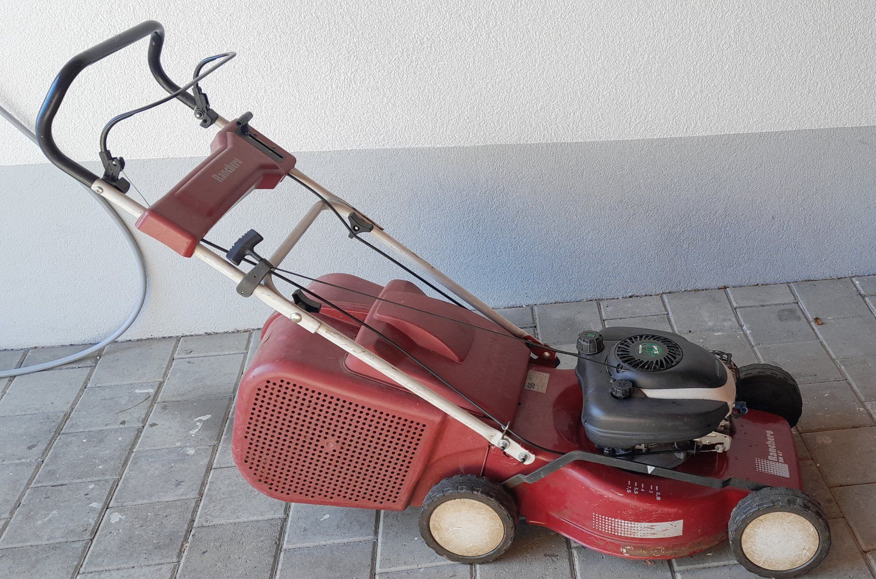 Migros Tagliaerba: Rasenmäher BH47 – Usato da Ossingen venduto da raar