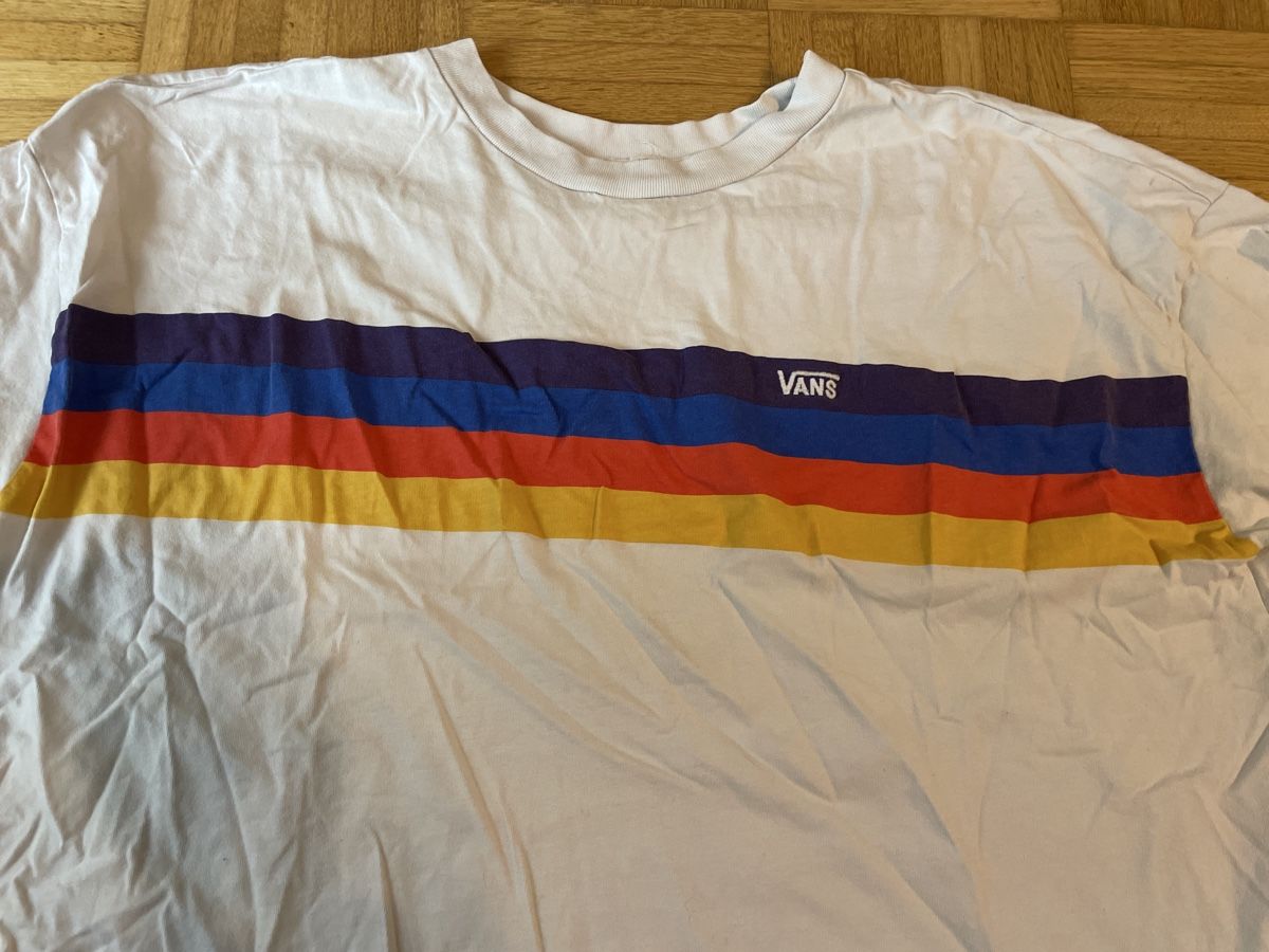 Vans T-Shirts: Crop Top Vans T-Shirt Grösse M – Gebraucht aus Winterthur von mamba2021 3