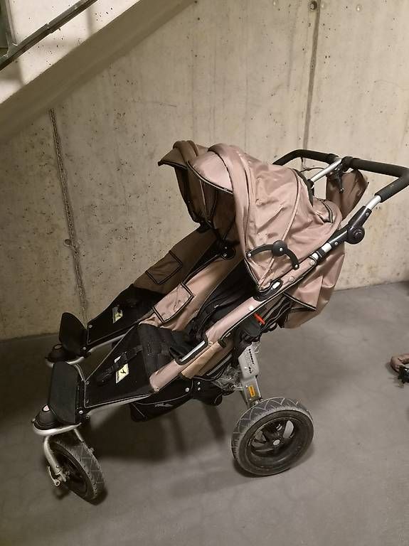 TFK Carrozzine: TFK Geschwisterwagen – Usato da Niedergösgen venduto da SNK