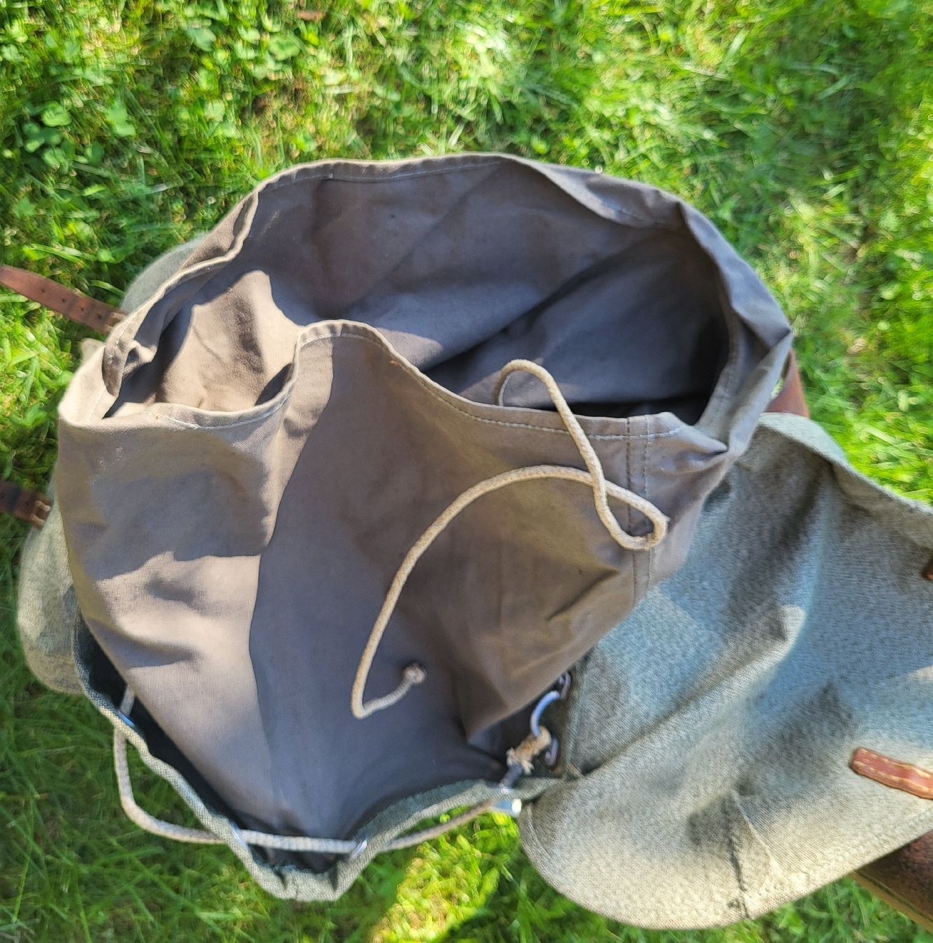 Zaini: Militärrucksack 52 – Usato da Gutenswil venduto da ghekko88 5