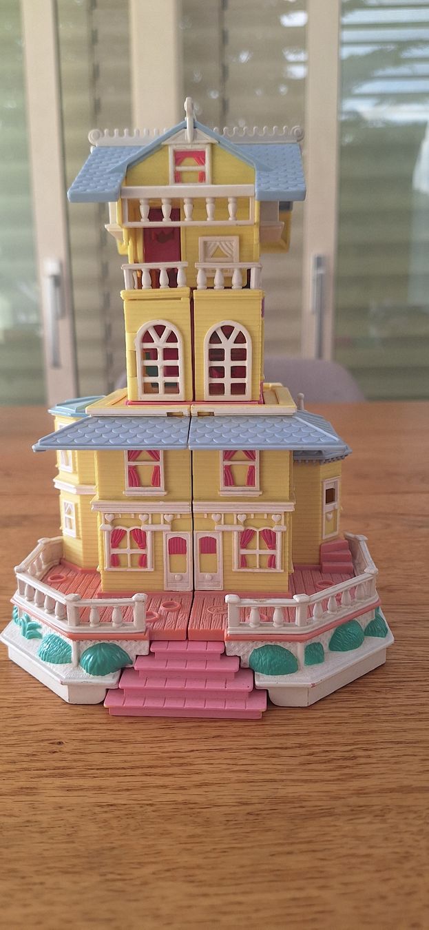 Polly Pocket Giocattoli: Polly Pocket Strandhaus – Usato da Gränichen venduto da Blt5 4