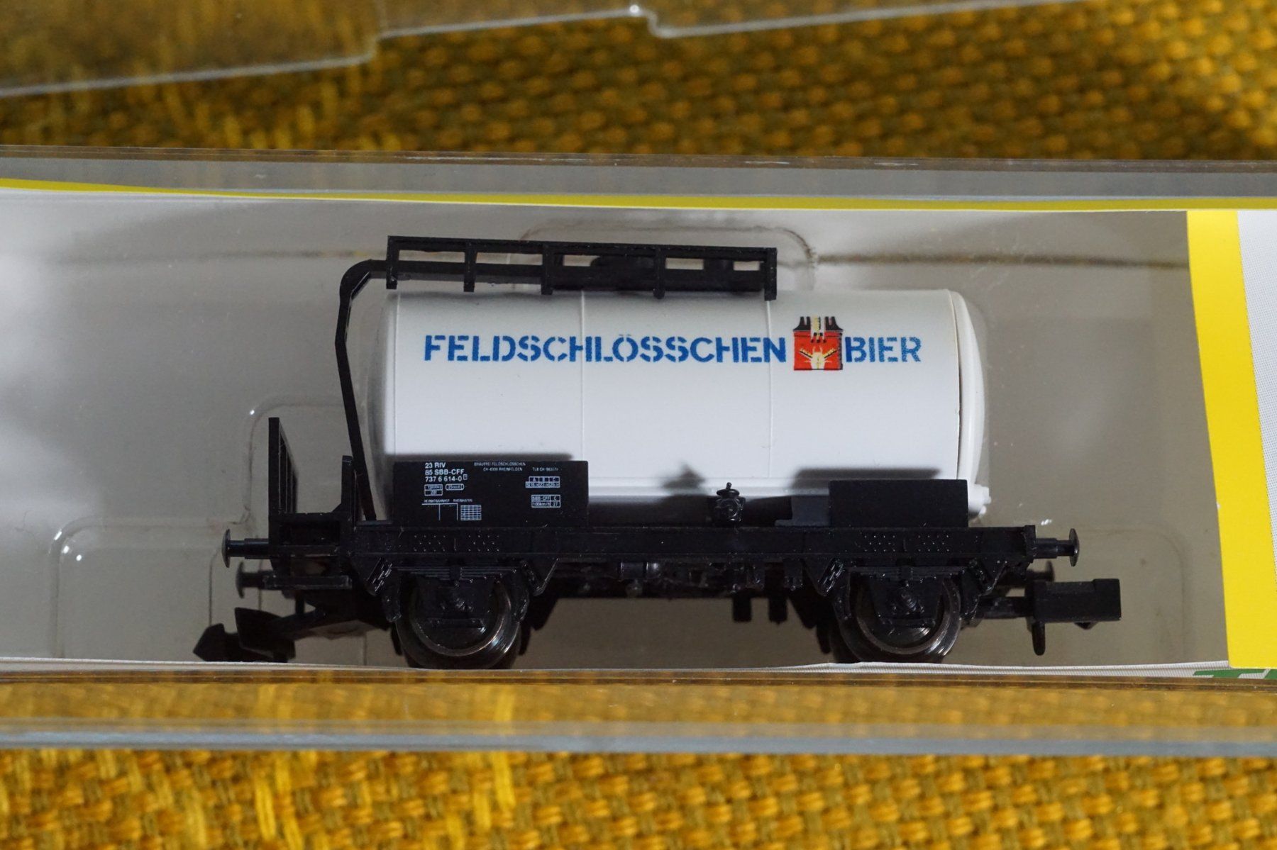 Trix Modellini di ferrovie: Güterwagen Feldschlösschen Spur N (ii) – Usato da Gränichen venduto da iknow 1