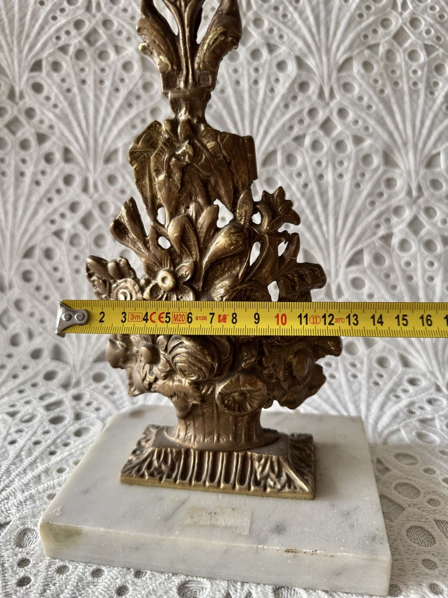 Kerzenständer: Prunkvoller Messing Kerzenständer Floral mit Mamor 38cm – Gebraucht aus Frenkendorf von Only1 6