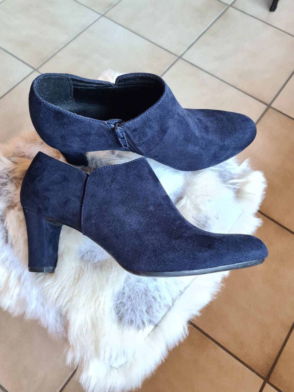 Graceland Damenschuhe: Bottines basses bleu marine, pointure 39 – Gebraucht aus le landeron von canette 1