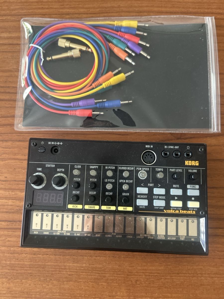 Korg Mischpulte: Volca Beats und Patchkabel – Gebraucht aus Zürich von C1x1V1