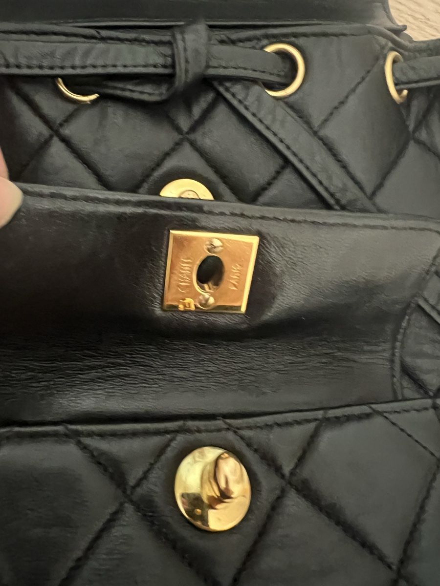 Chanel Rucksäcke: Chanel Duma Black Quilted Lambskin Classic Backpack – Gebraucht aus Wallisellen von SecretCloset 4