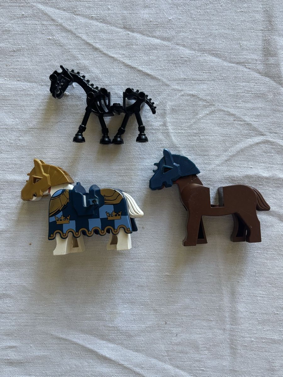Lego Kit di costruzioni: Lego Castle Pferde Lot – Usato da Winterthur venduto da Diwolf 1