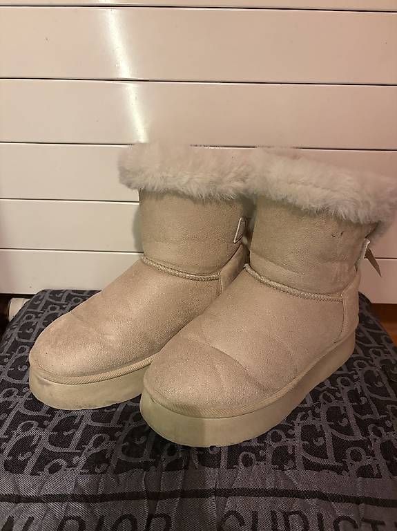 Scarpe da donna: Winterschuhe – Usato da Hellikon venduto da ind_m7n8 1