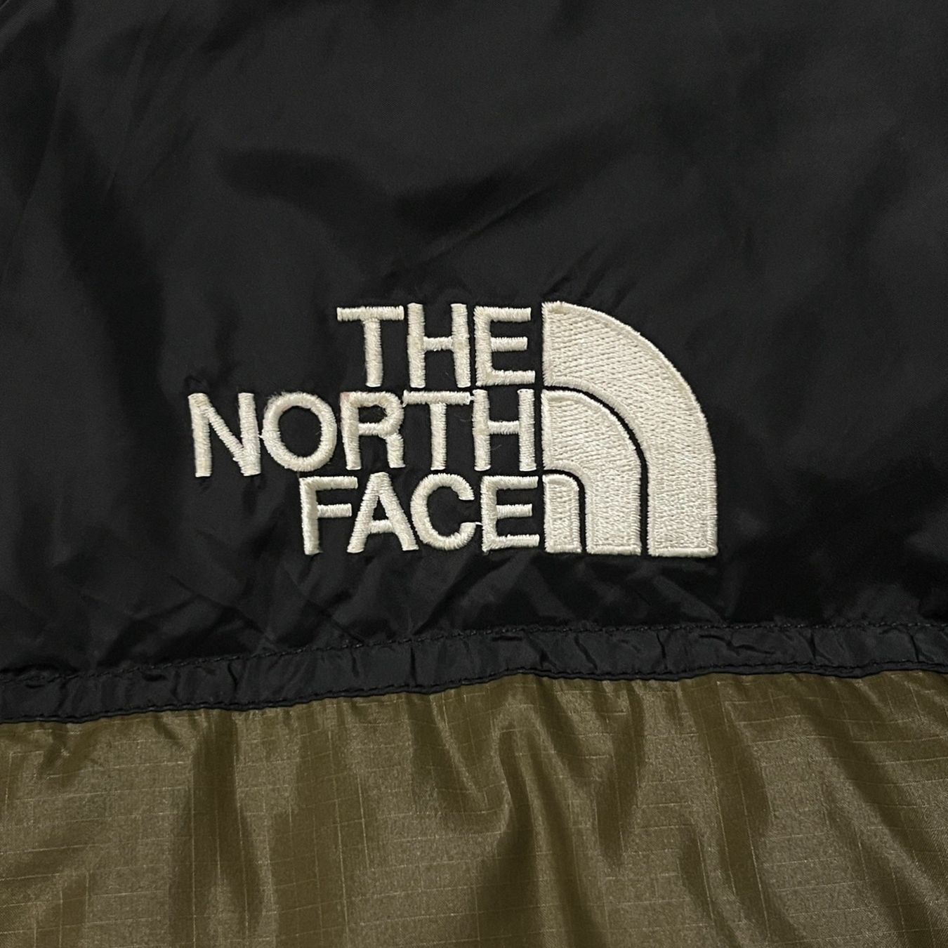 North Face Giacche: Vintage TNF Puffer Jacket 700 (L) – Usato da Chamoson venduto da Sapoloshop 1