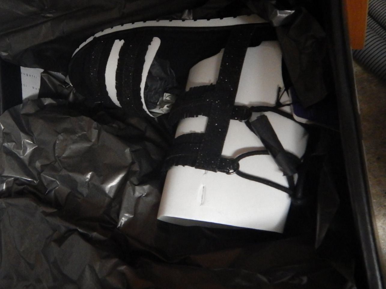 Bugatti Scarpe da donna: 38 Bugatti sandali neri Nuovi – Nuovo e nell'imballaggio originale da Coldrerio venduto da camillo71 2