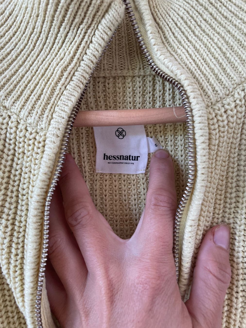 Hessnatur Maglioni & Felpe: hessnatur Troyer Strickpullover Bio-Baumwolle Gr. S Hellgelb – Usato da Neukirch an der Thur venduto da bee88 2