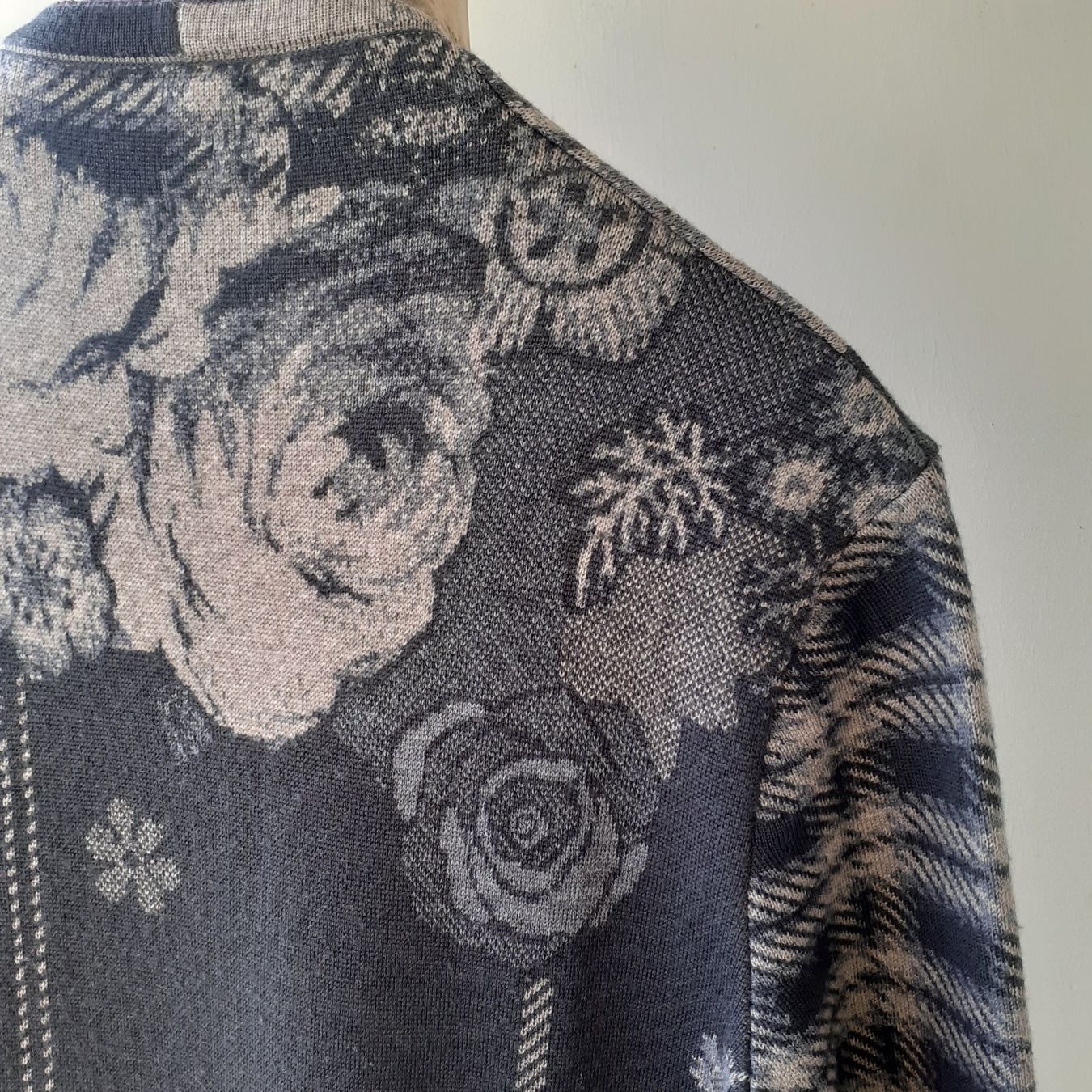 Ivko Mäntel: Ivko Strickmantel/kleid, 38 – Gebraucht aus Bern von Solarsystem 4