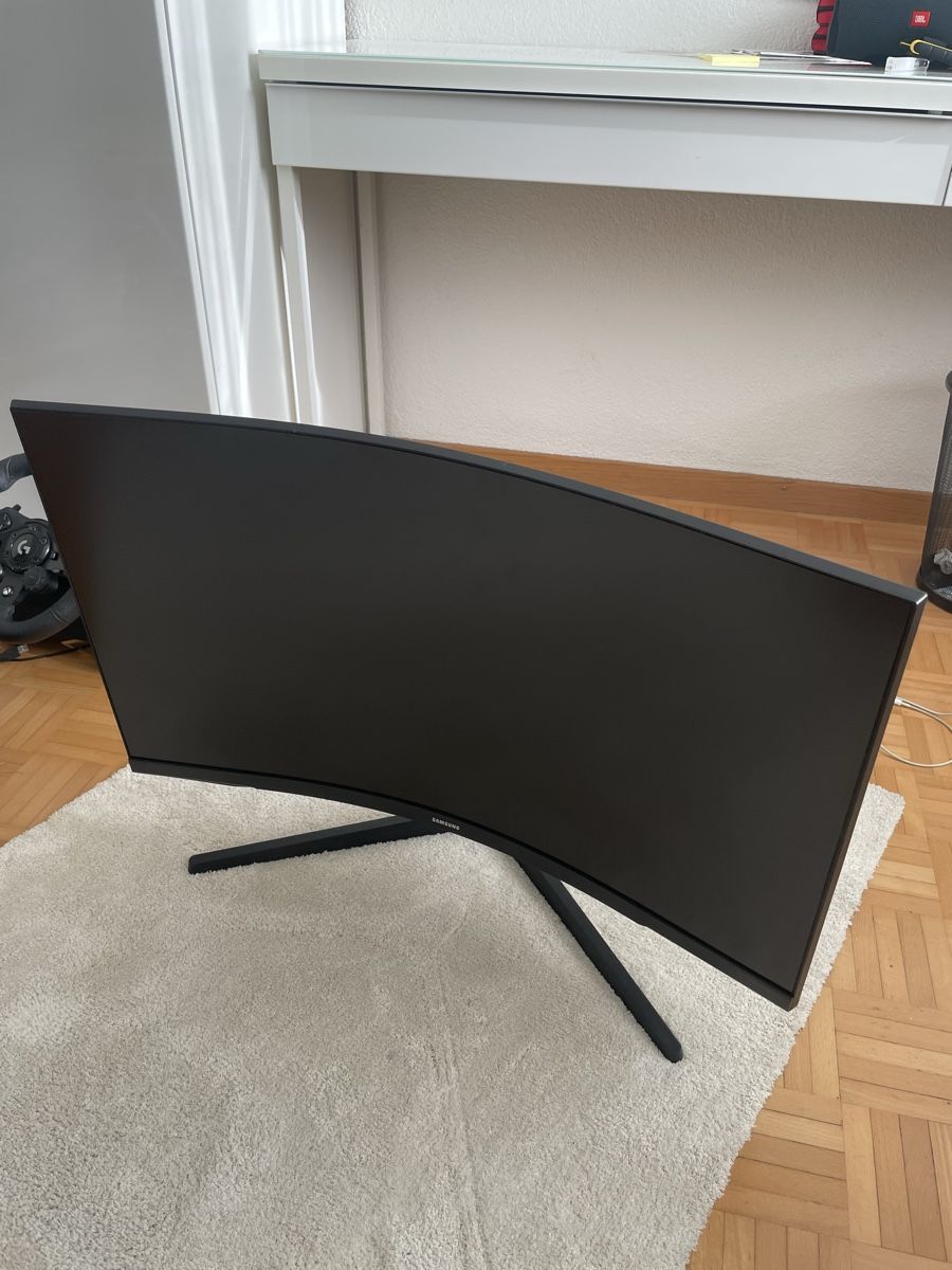 Samsung Monitor: Monitor Kurved – Nuovo (secondo la descrizione) da Zürich venduto da _COSTA_