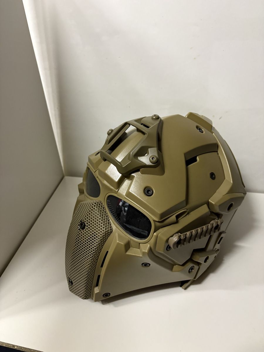 Uniformi & Effetti personali: Casque airsoft intégral  – Nuovo (secondo la descrizione) da Villarimboud venduto da hampton2012