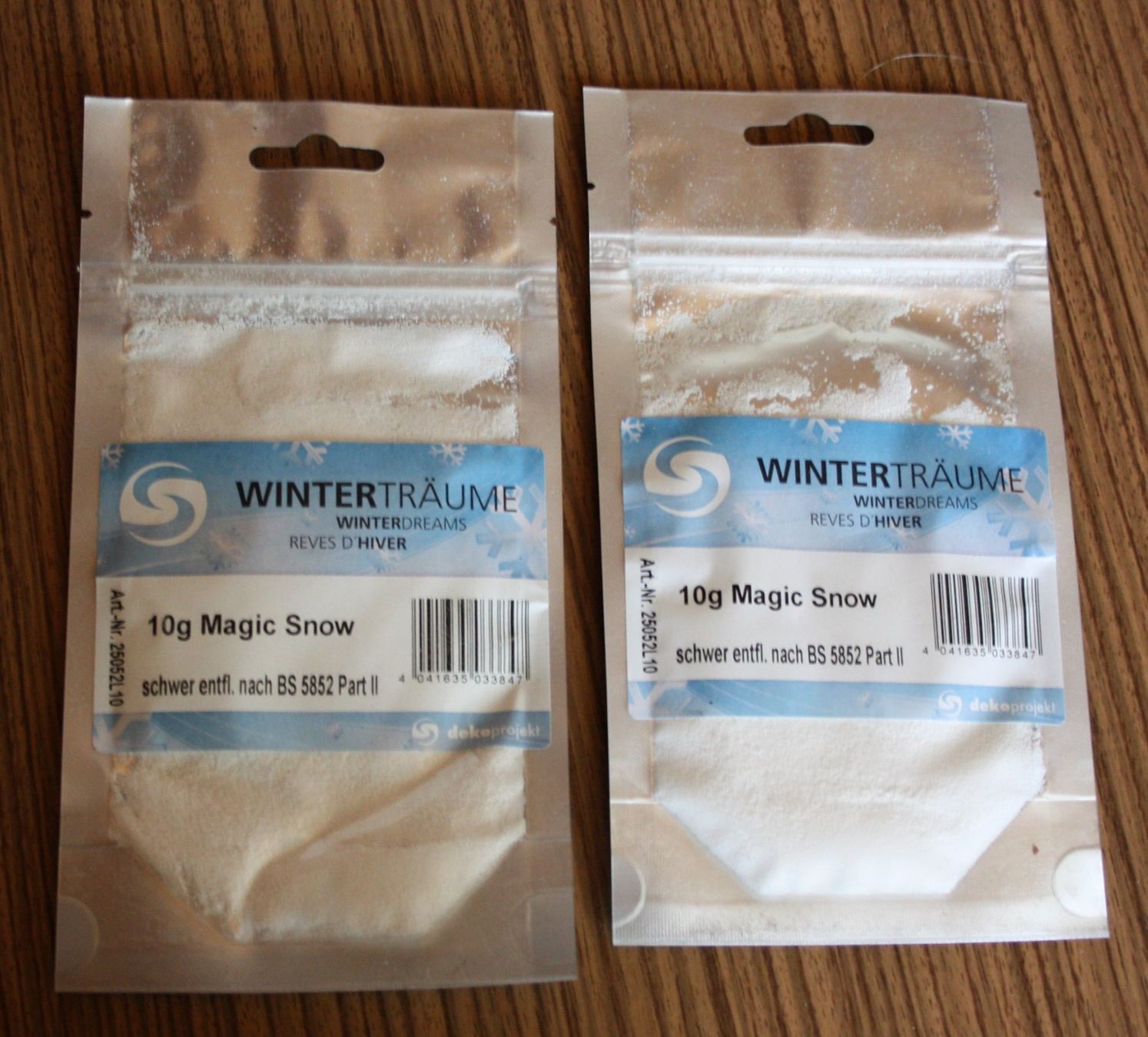 Alle Dekorationen: Winterträume Magic Snow 2 Beutel NEU – Neu und originalverpackt aus Flüelen von Alt-und-Neu