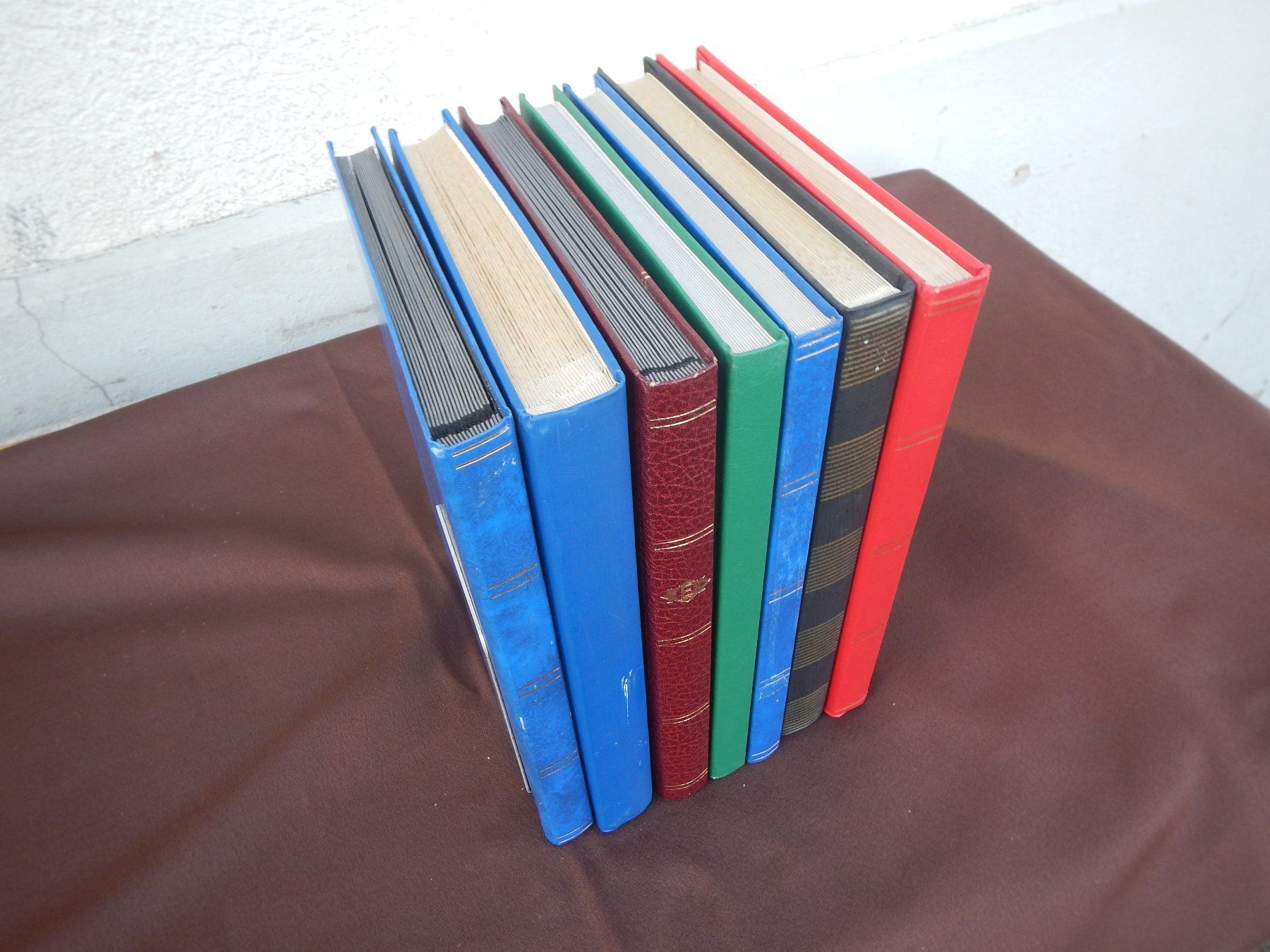 Albums: 7 Steckbücher 32-40 S. – D'occasion à Aarwangen par Suomo48