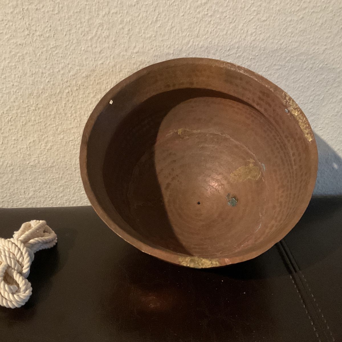 Dispositivi per massaggi: Shirodhara-Topf Ayurveda massage Praxis – Nuovo (secondo la descrizione) da Kriens venduto da bonobo40 2