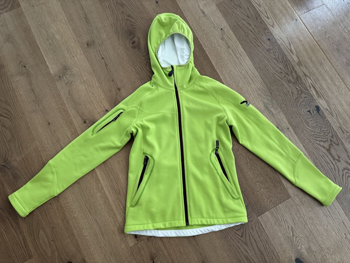 Salewa Giacche: Salewa  Softshell Jacke Grösse 38, neuwertig – Usato da Utzenstorf venduto da ybwarrior