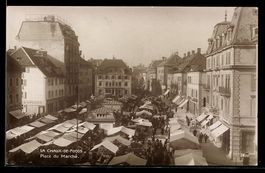 AK La Chaux-de-Fonds, Place du Marché