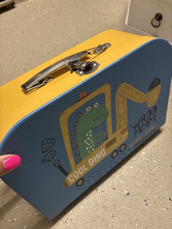 Blechdose Kinderkoffer Dino Motiv blau gelb mit Griff