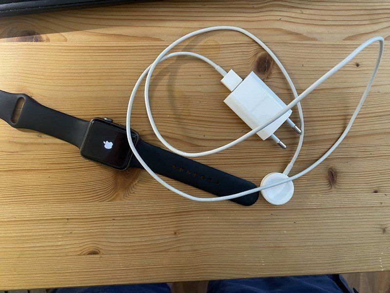 Apple Smartwatch: Apple Watsch Series 3 - Tadelloser Zustand – Usato da Dagmersellen venduto da insidex 1