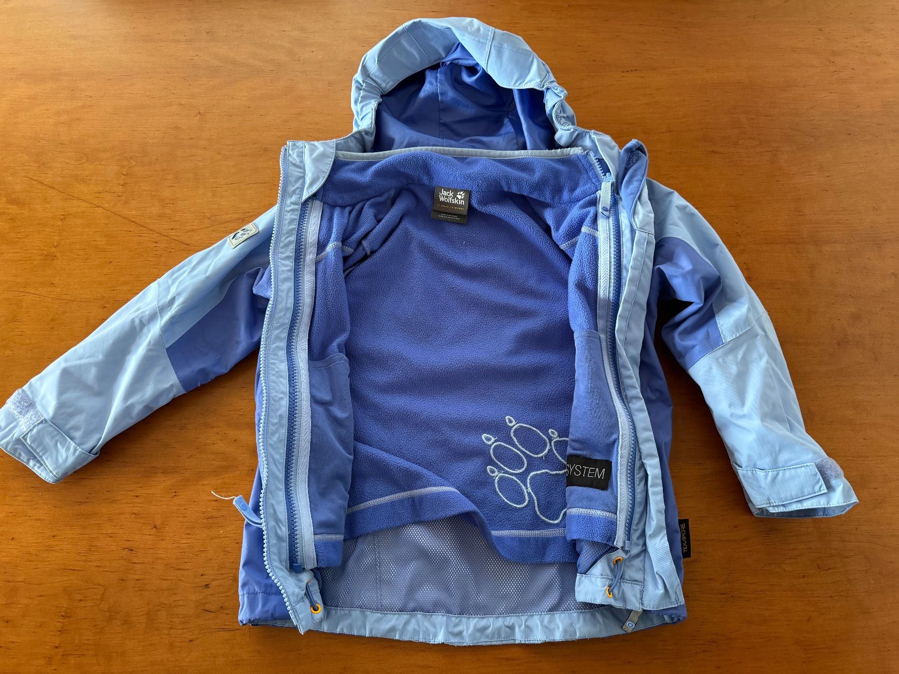 Jack Wolfskin Giacche & Cappotti: Jack Wolfskin 3in1-Jacken Grösse 116 hellblau – Usato da Dättlikon venduto da Martina08 2