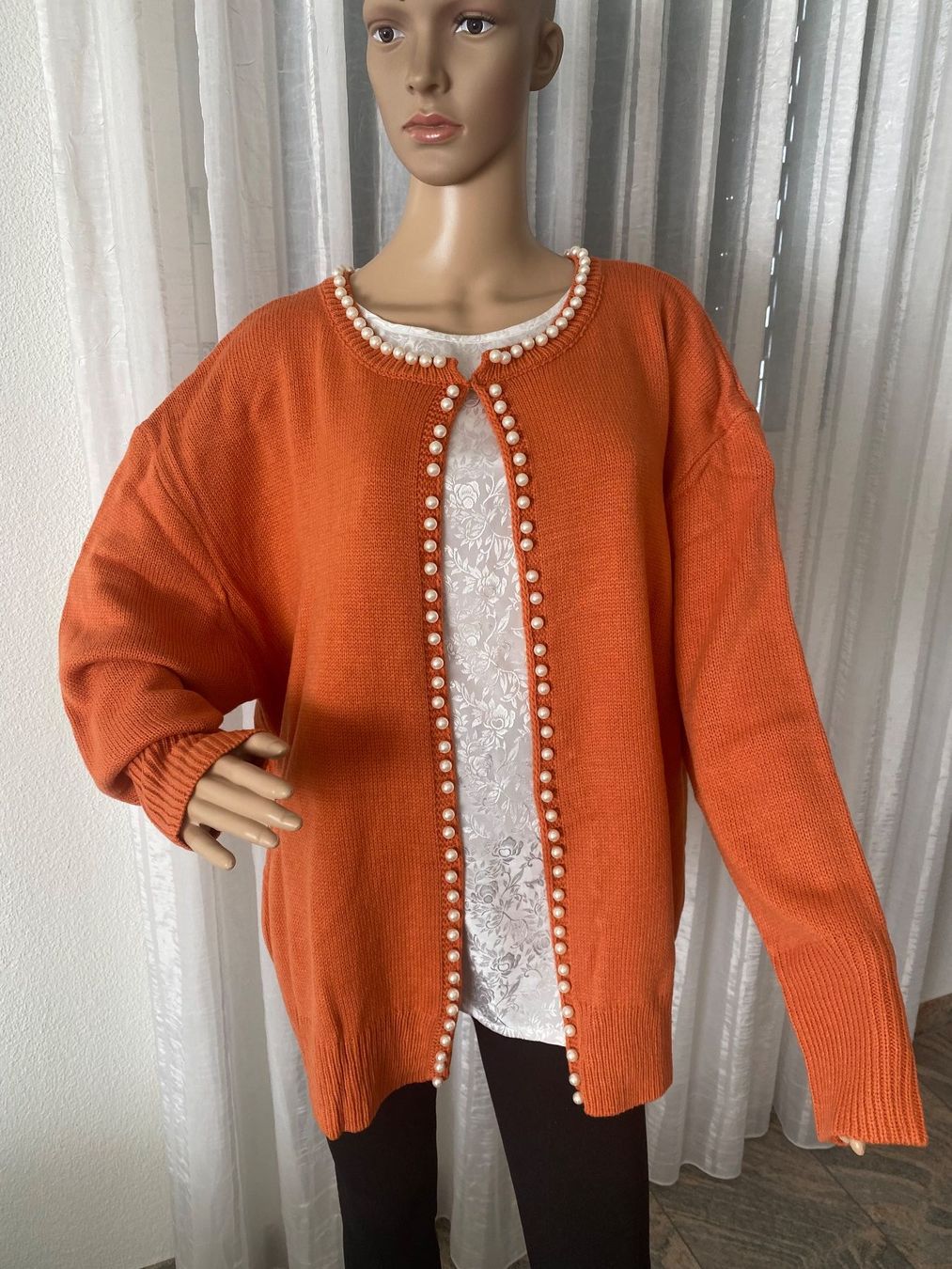 Giacche: stilvolle und edle Strickjacke mit Perlen, 1 Size – Nuovo e nell'imballaggio originale da Winkel venduto da ferrari2022 5