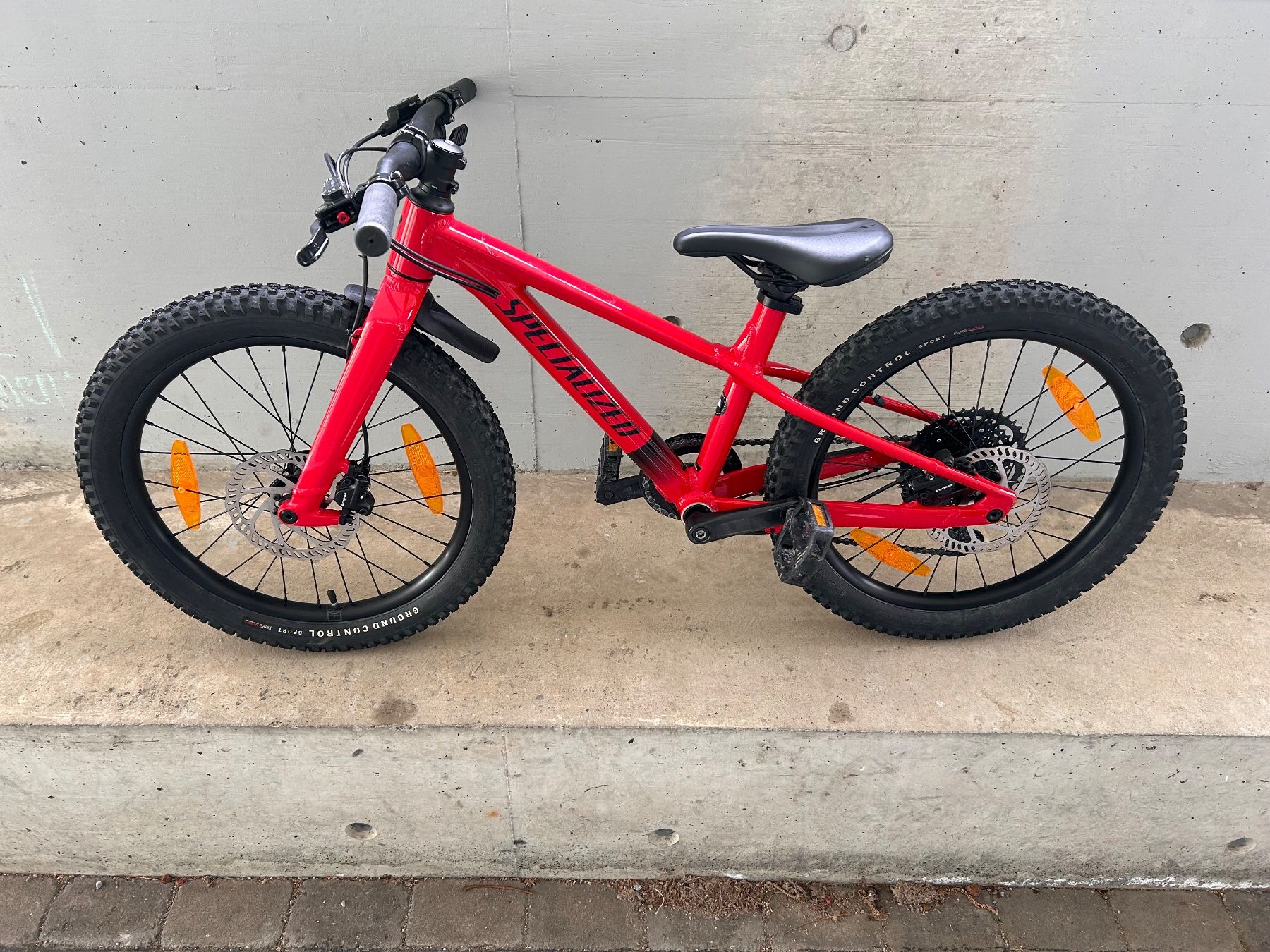 Specialized Biciclette: Kindervelo Specialized Riprock 20 – Usato da Zürich venduto da Sam_2x7q 1
