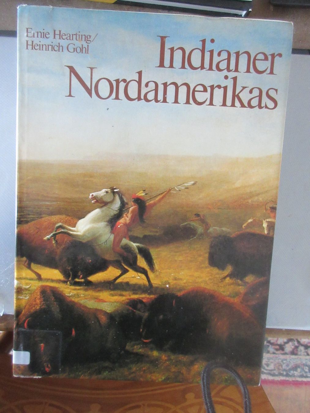 Libri: Indianer Nordamerikas – Usato da Madiswil venduto da Mamaro
