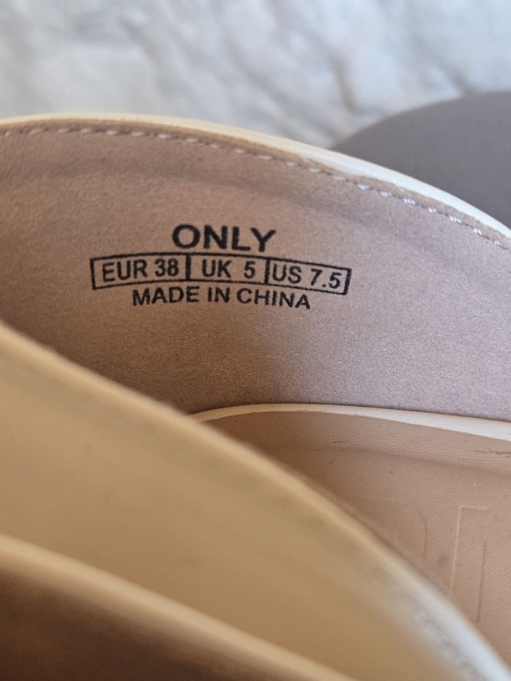 Chaussures femmes: chaussures ballerines pointues T 38 – D'occasion à Montet (Broye) par CandiceD 1