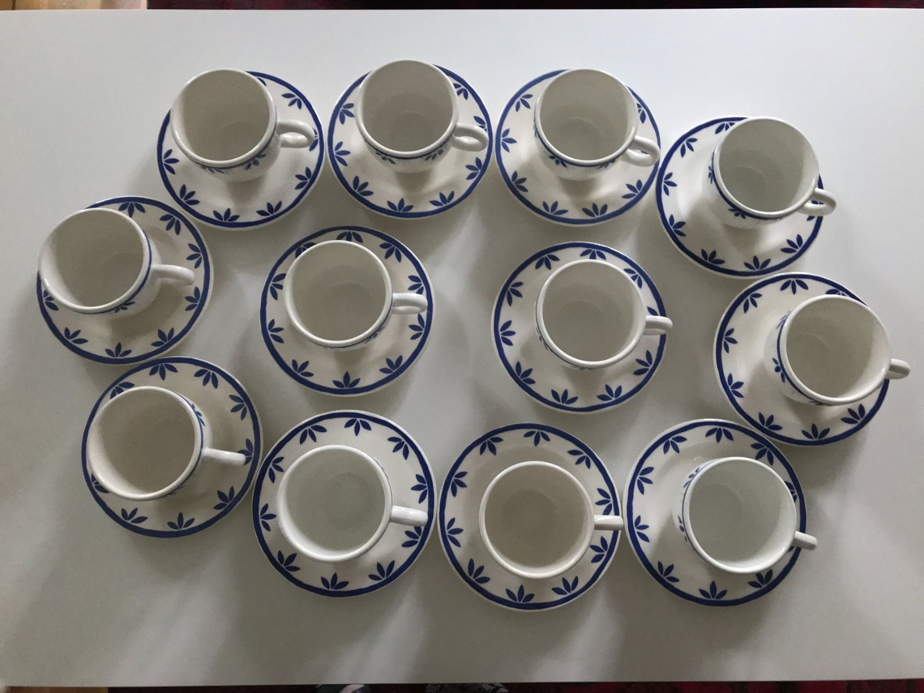 Ikea Set di piatti: 12 Tassen/ Untertassen – Usato da Hauptwil venduto da EfairB 1
