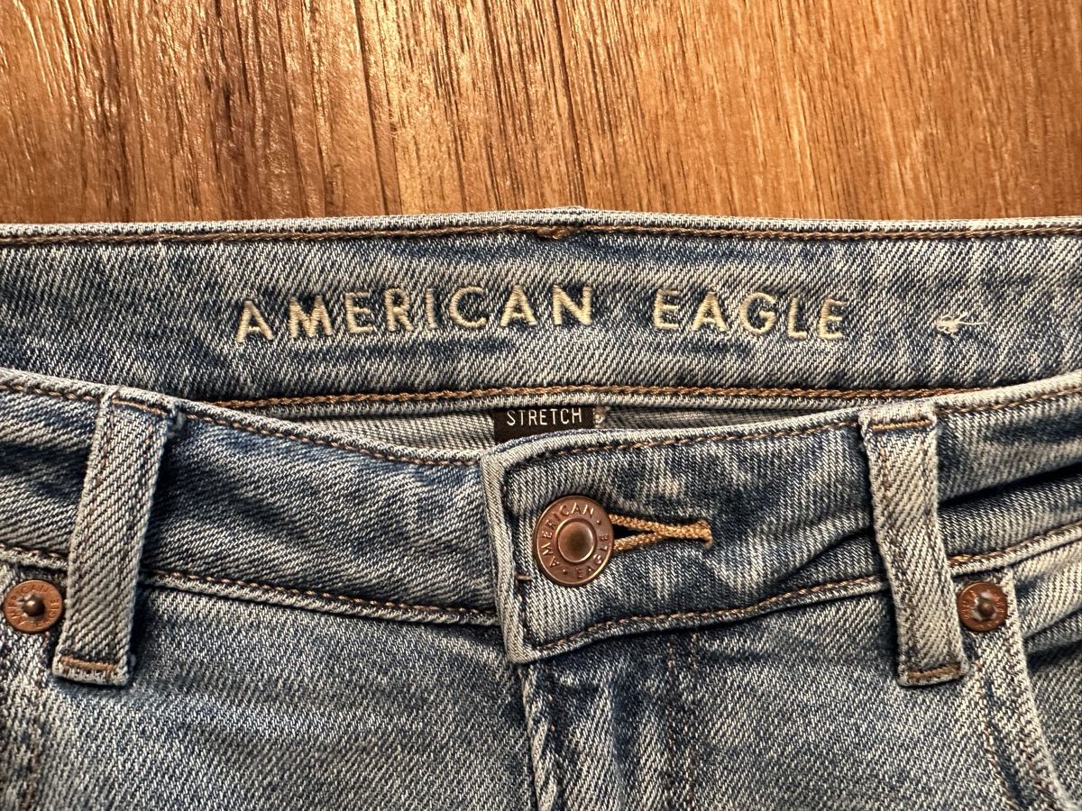 American Eagle Jeans: American Eagle Mom Jeans, destroyed, Top Zustand! – Neu (gemäss Beschreibung) aus Altendorf von Eastwick4 3