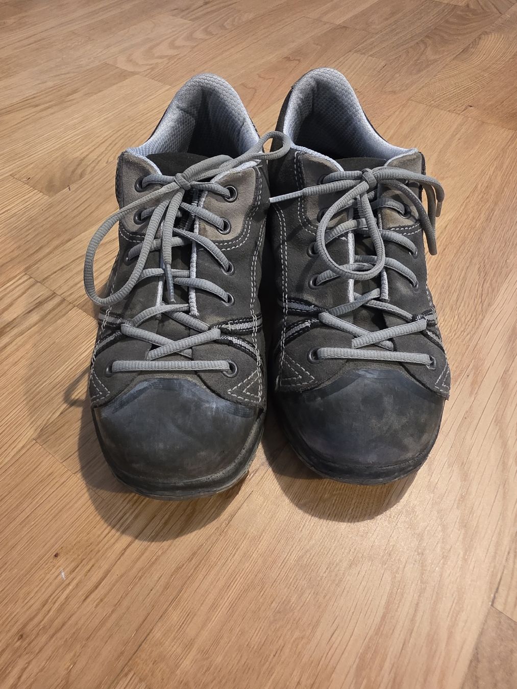 Scarpe da uomo: Stuci Sicherheitsschuh Grösse 39 – Usato da Aarberg venduto da al_8gmx 1