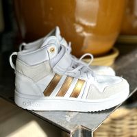 Adidas Sneaker / Turnschuh