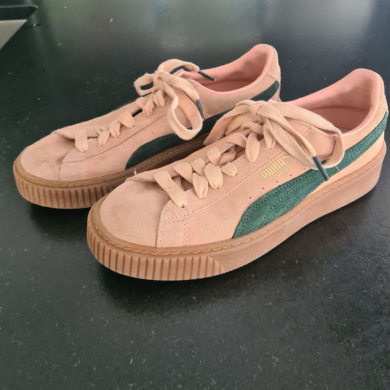 Puma Damenschuhe: Damen-Sneaker PUMA Größe: 38 1/2 – Gebraucht aus St. Gallen von charly92