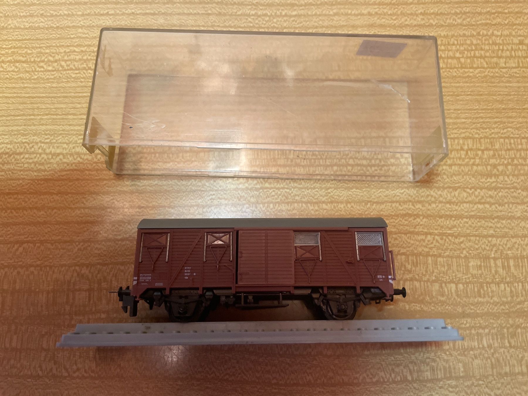 Trix Modelleisenbahnen: Trix Express H0 Güterwagen braun – Gebraucht aus Suhr von Daneli7 3