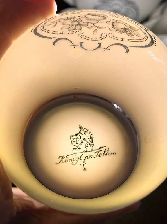 Set di piatti: Königlich Tettau Tee Service – Usato da Gunten venduto da artist18 3