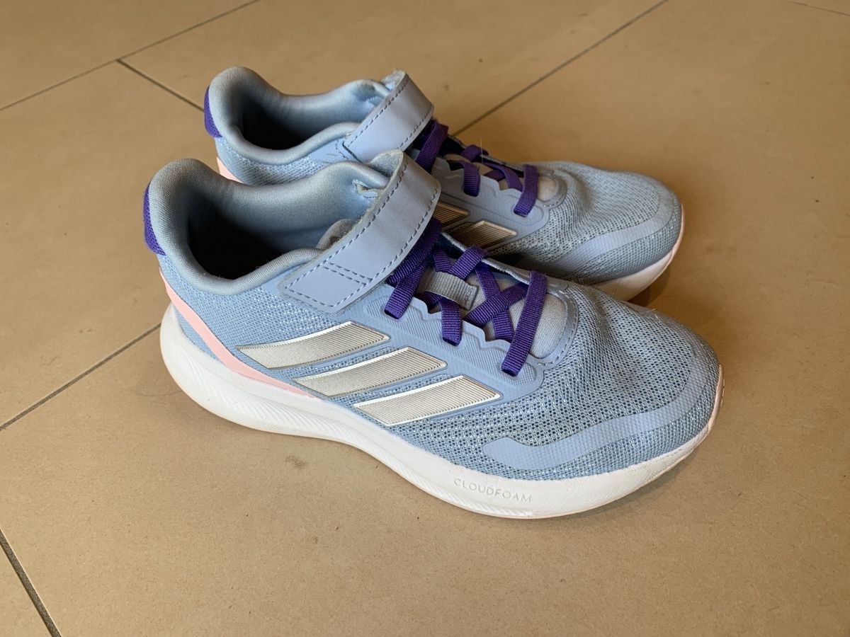 Scarpe per ragazze: Turnschuhe Grösse 32 – Usato da Eschenbach SG venduto da claudrup77