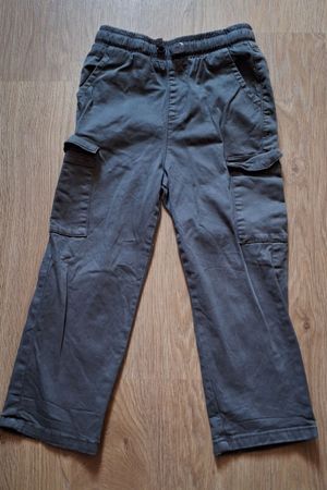 Kinder Cargohose dunkelgrau Grösse 116 wie neu