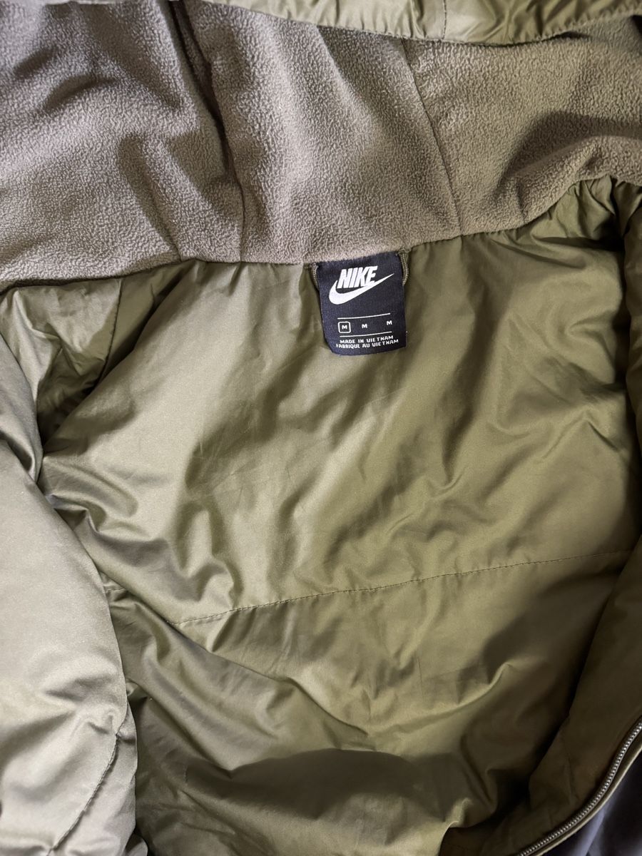 Nike Giacche: Nike Jacke – Usato da Ulisbach venduto da PET-030 1