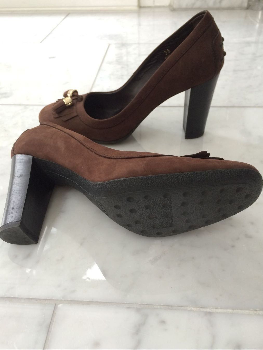 Tod'S Scarpe da donna: Tod's Pumps Wildleder braun, Gr. 36 – Usato da Kilchberg venduto da boudoir076 1
