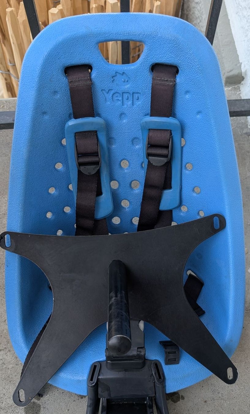 Pezzi di ricambio: Urban Arrow Adapter mit Yepp Kindersitz blau – Usato da Niederönz venduto da drixle