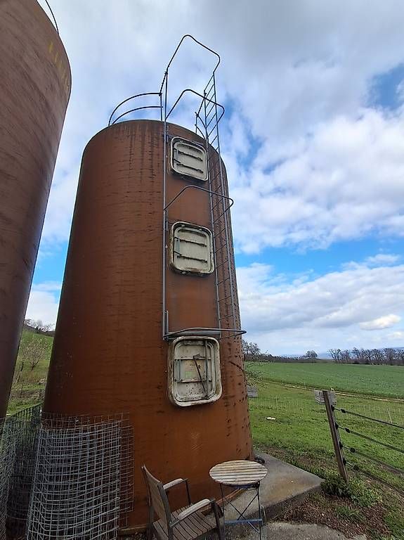 Fütterungssysteme: 2 Silos  – Gebraucht aus Gorgier von babsi2222 2