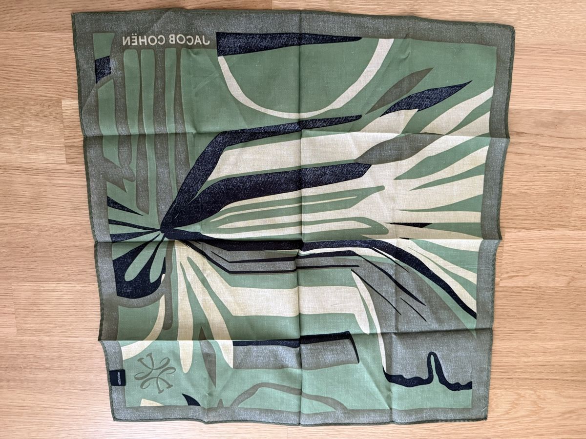 Jacob Cohën Foulard & Sciarpe: Jacob Cohen Bandana – Nuovo (secondo la descrizione) da Grenchen venduto da kimsii 1