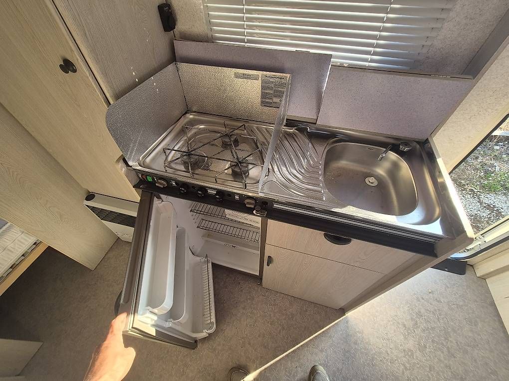 Veicoli da campeggio: Wohnwagen ab MFK und Wasserdicht  – Usato da Schwadernau venduto da MS90s 9