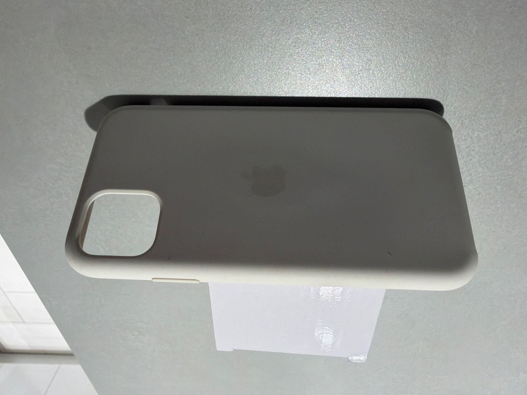 Apple Cover & Protezioni schermo: Weisses iPhone 11 Case - Top Zustand – Usato da Bülach venduto da Jackybabue 3