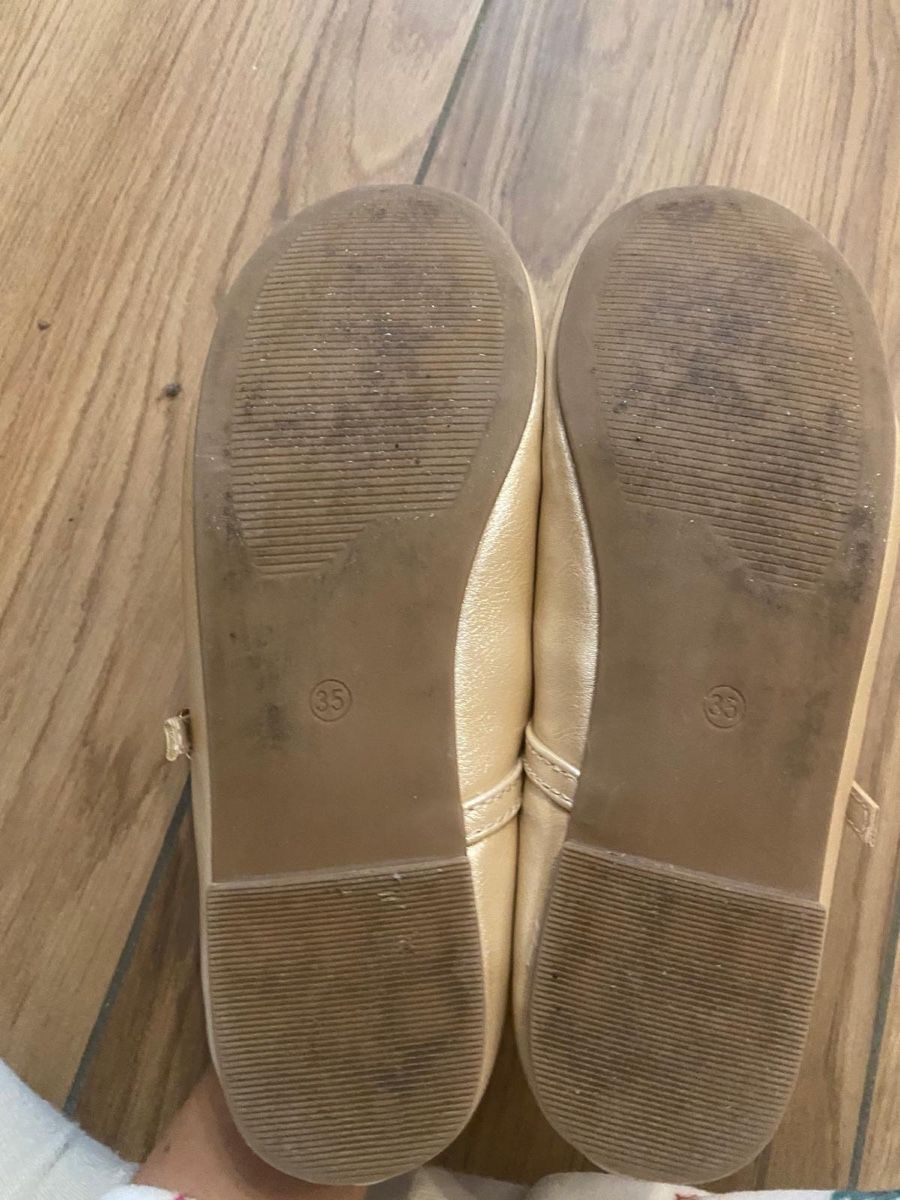 Scarpe per ragazze: Ballerinas für Mädchen Gr 35 – Usato da Hinwil venduto da jua_t8vd 2